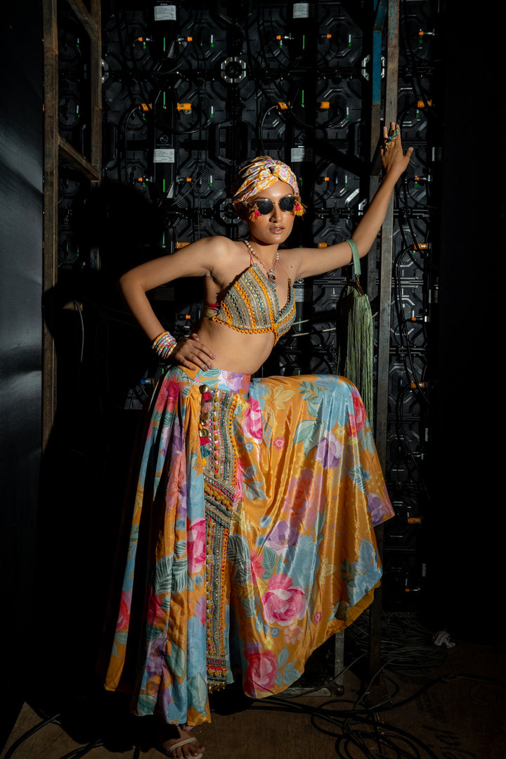 Marigold First Look Set