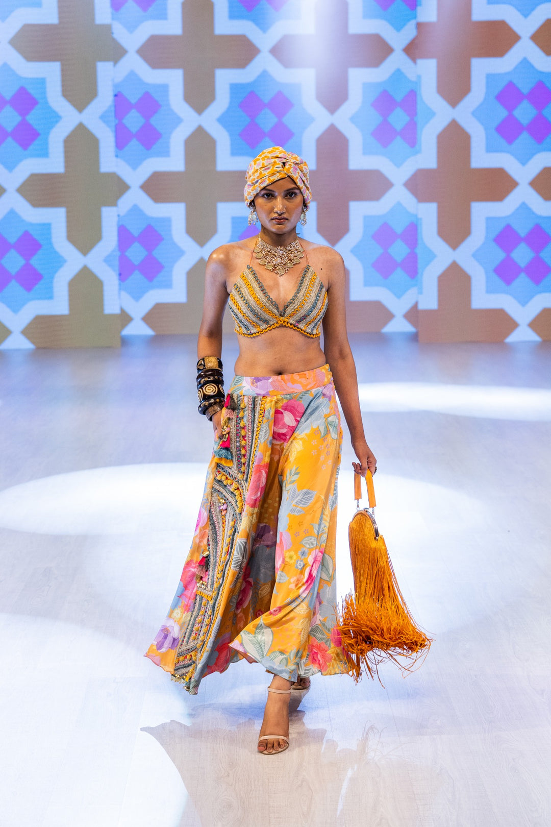 Marigold First Look Set