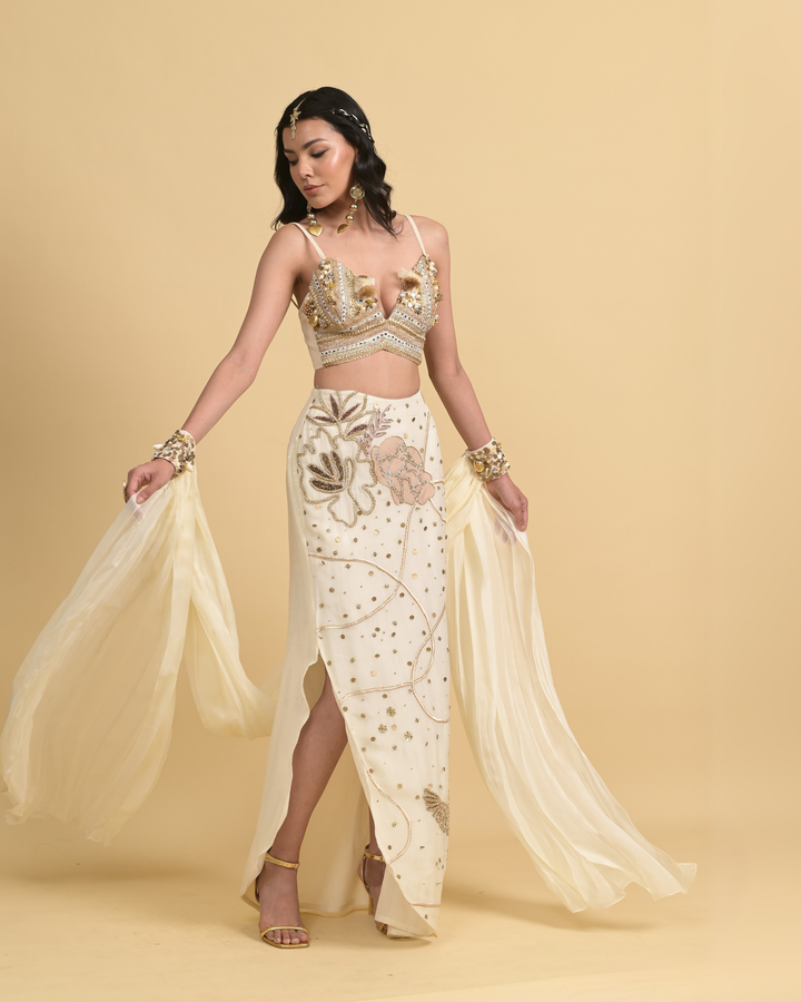 Mehbooba ivory set