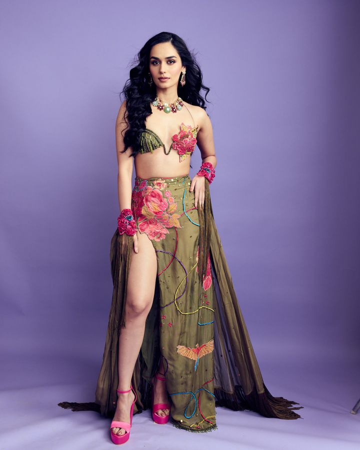 Manushi Chhillar in Mehbooba Set