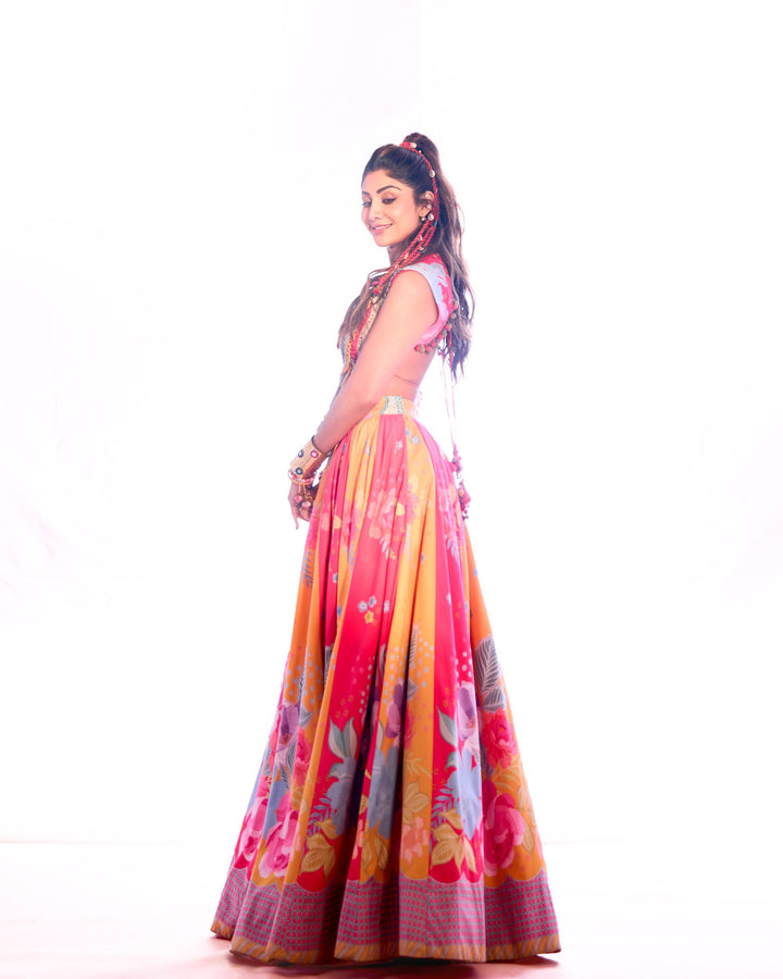 Shilpa Shetty in Orchid Lengha