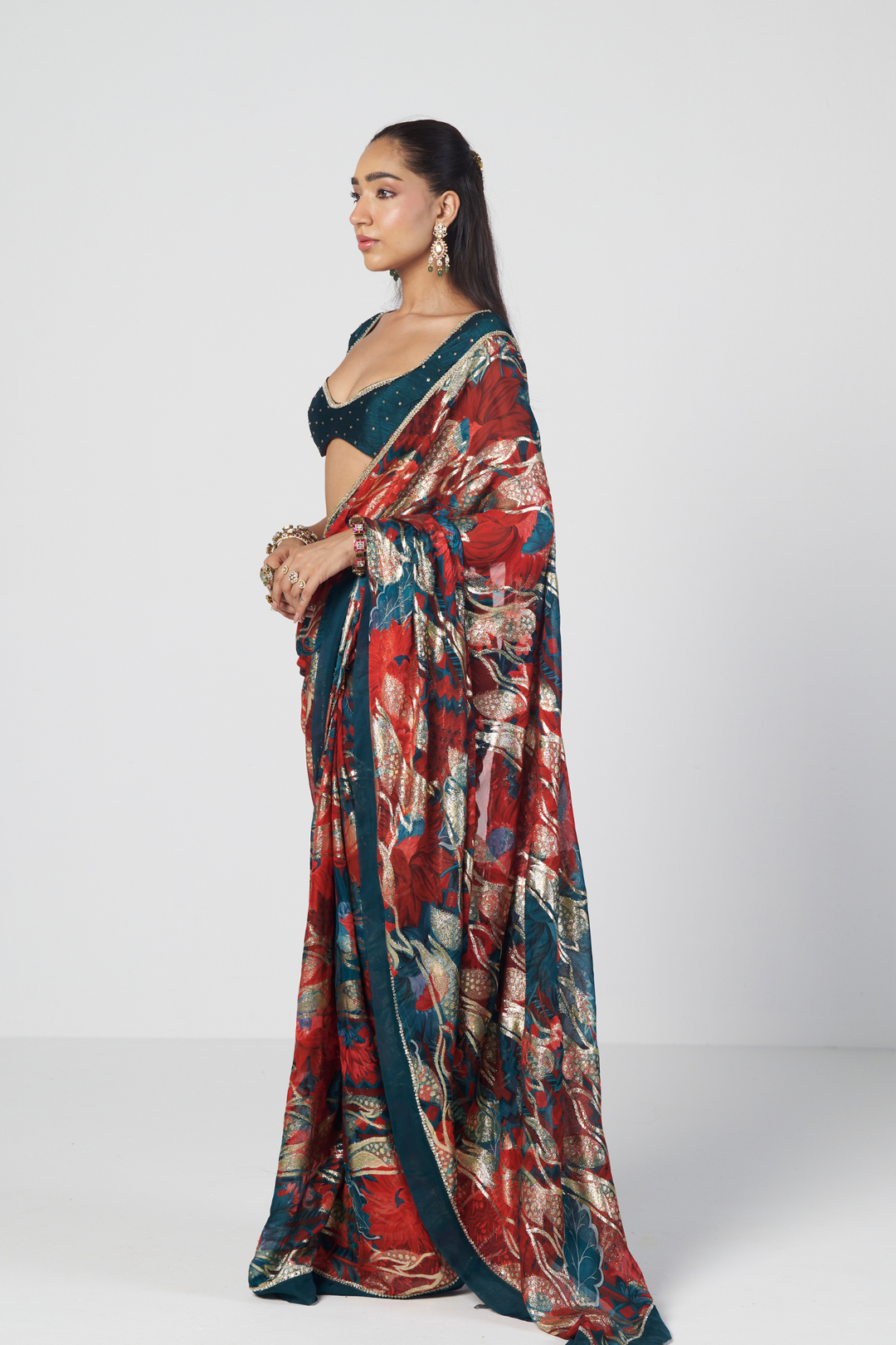 Jugmug Saree