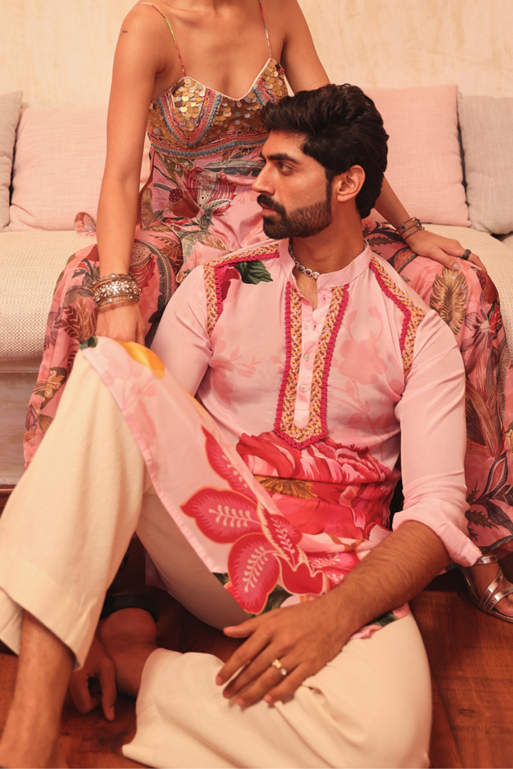 Gulabi Rajvaan Kurta
