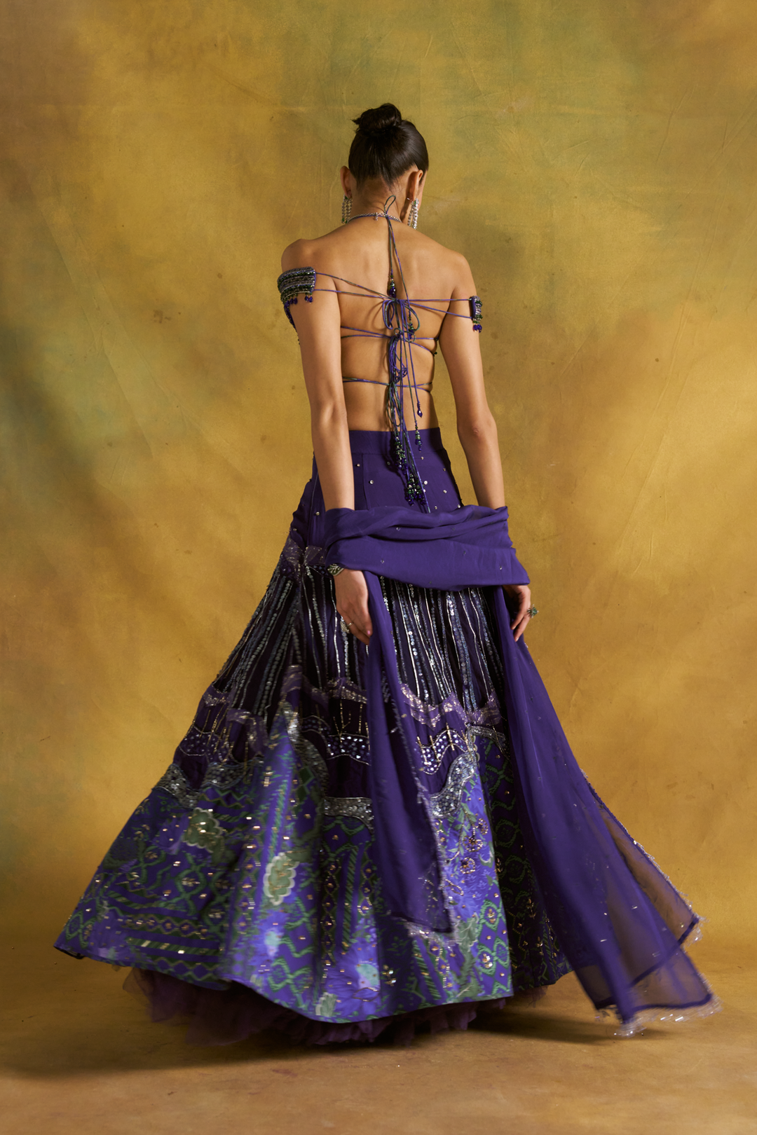 Tara  lehnga