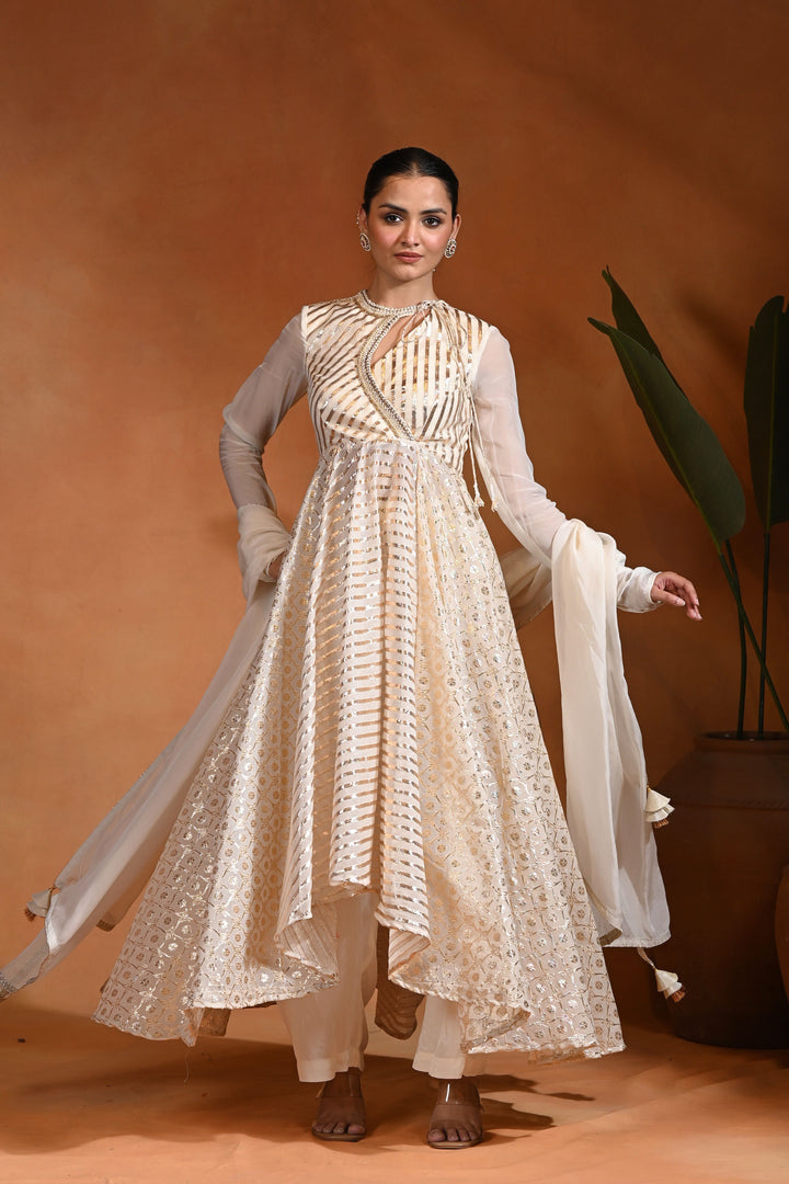 Masatani Ivory Anarkali