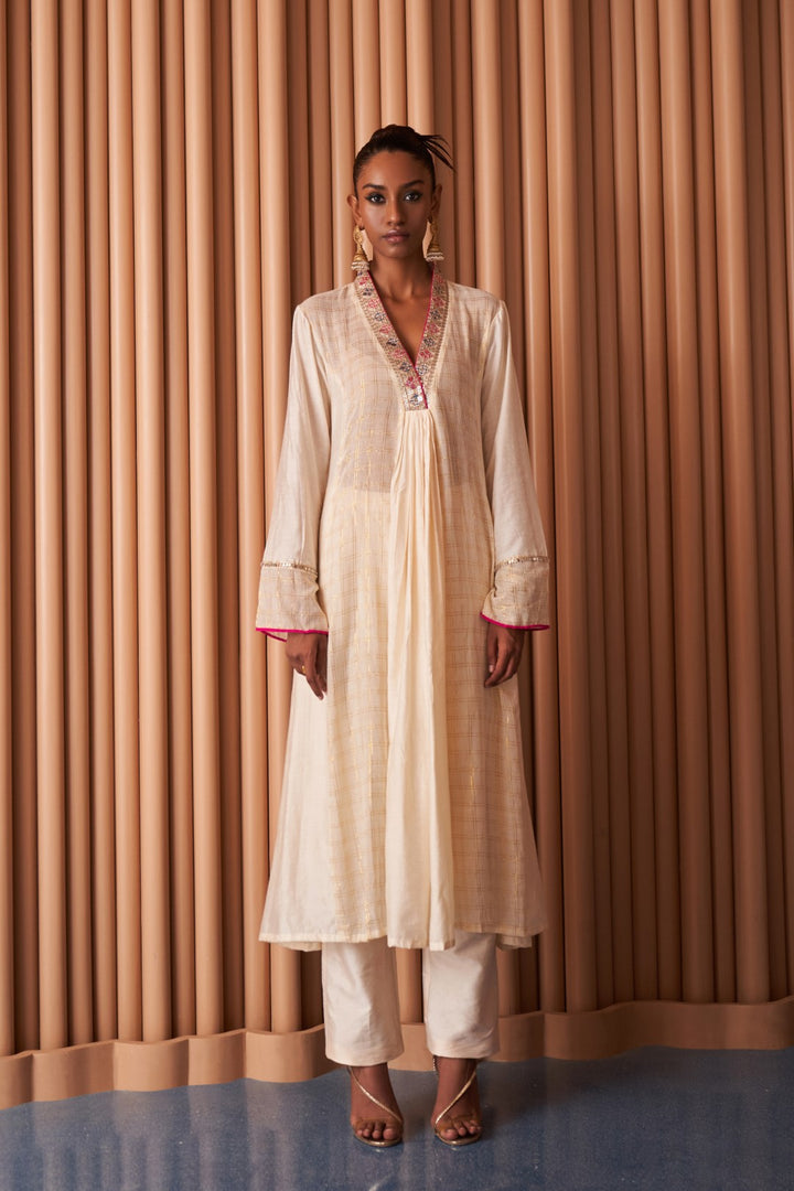 Mary Kurta set