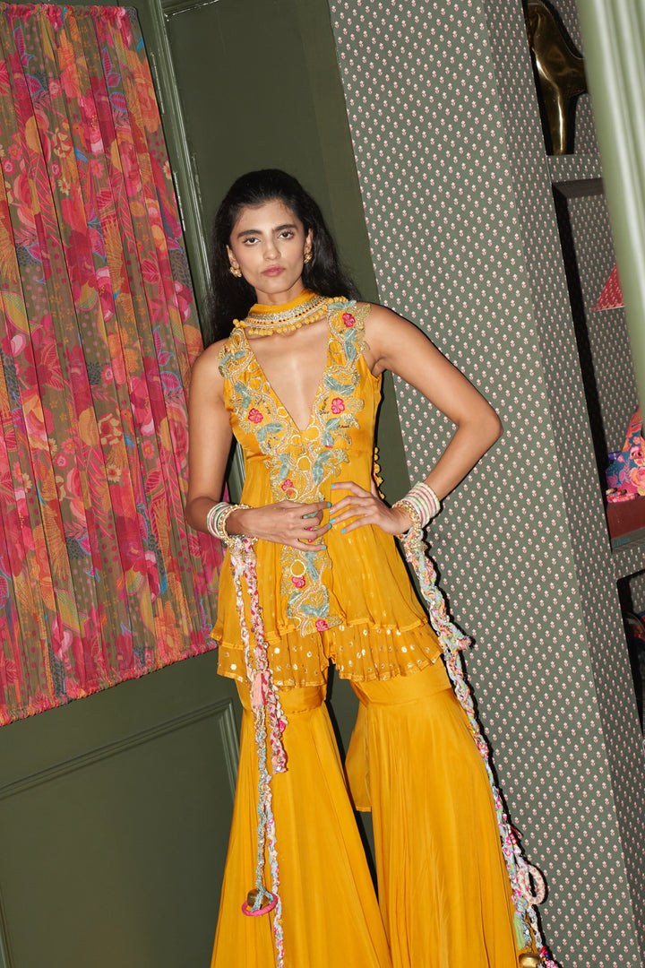 Marigold Merry Mingle Set