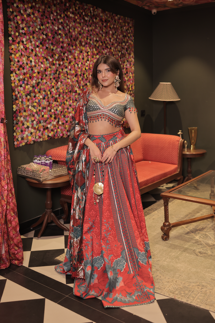 Ashi Khanna in Leher Lehenga