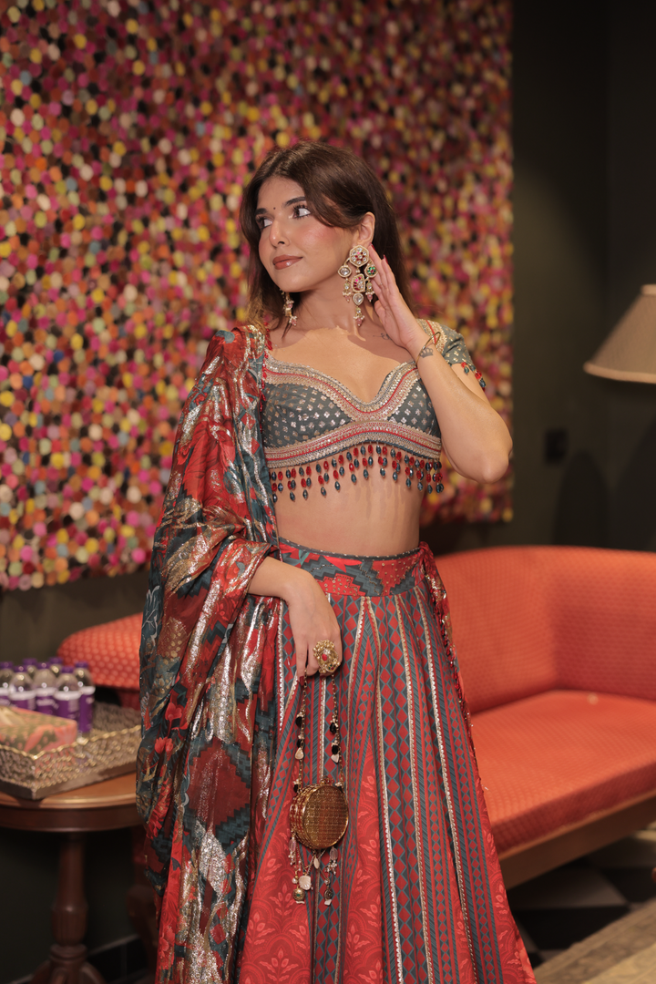 Ashi Khanna in Leher Lehenga