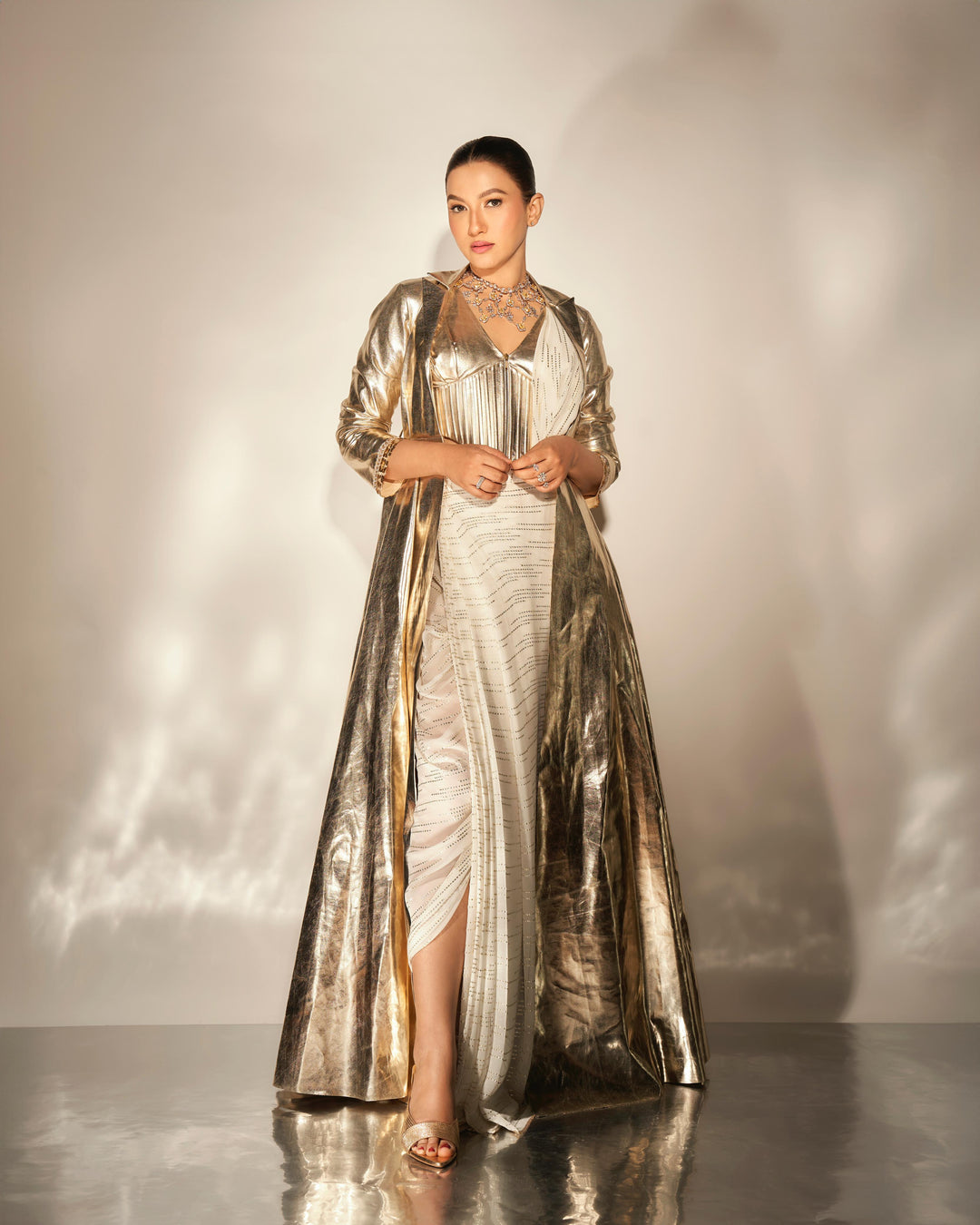 Gauhar Khan in Ezha Saree & Jacket set