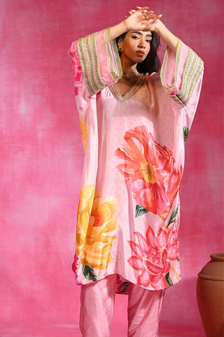 Gulabi tunic set