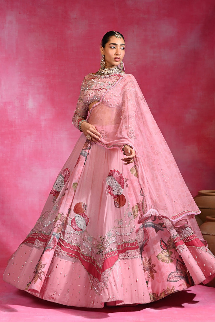 Gulabi Maharani Lehenga