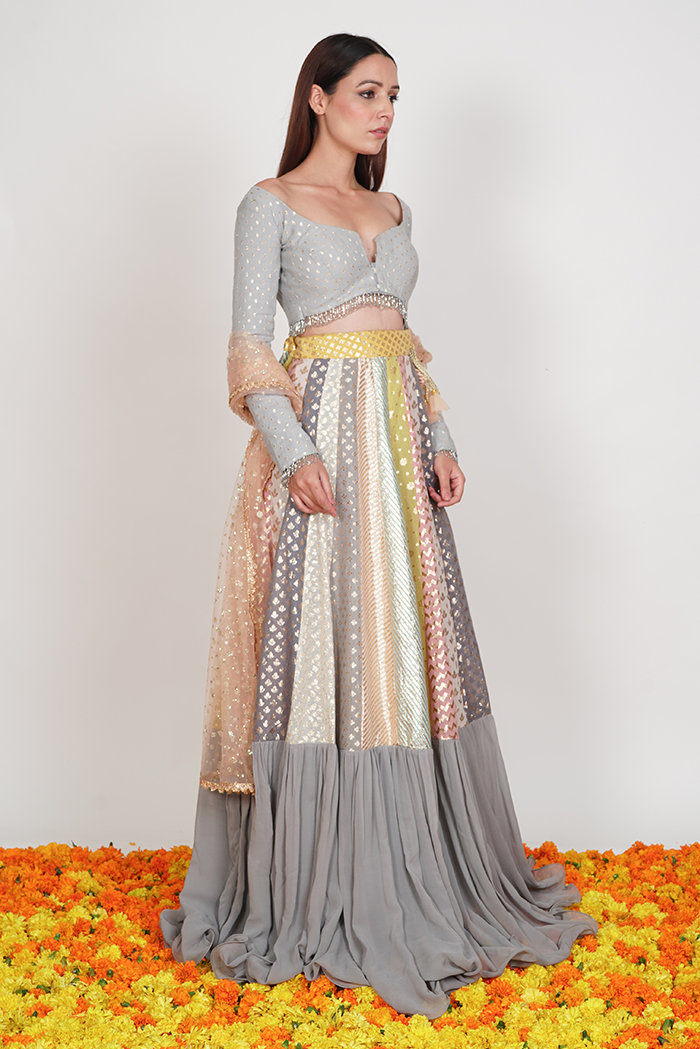 Seerat Lehenga