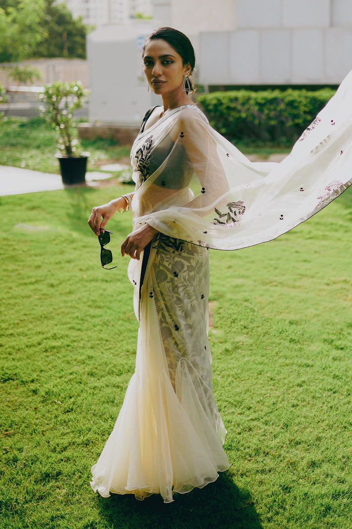 Sobhita Dhulipala In NM Saree